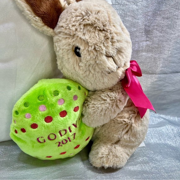 2017 GODIVA Easter Bunny Stuffed Animal with hidden egg pocket 13" - Picture 2 of 9